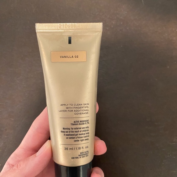 Bare Minerals Complexion Rescue - Picture 2 of 2